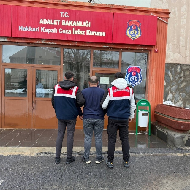 Hakkari'de 8 yıl hapis cezası bulunan şahıs yakalandı