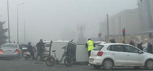 Kavşakta meydana gelen kazada 4 kişi yaralandı