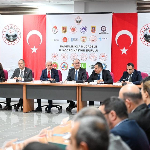 Kırklareli'nde Bağımlılıkla Mücadele İl Koordinasyon Kurulu Toplantısı yapı...