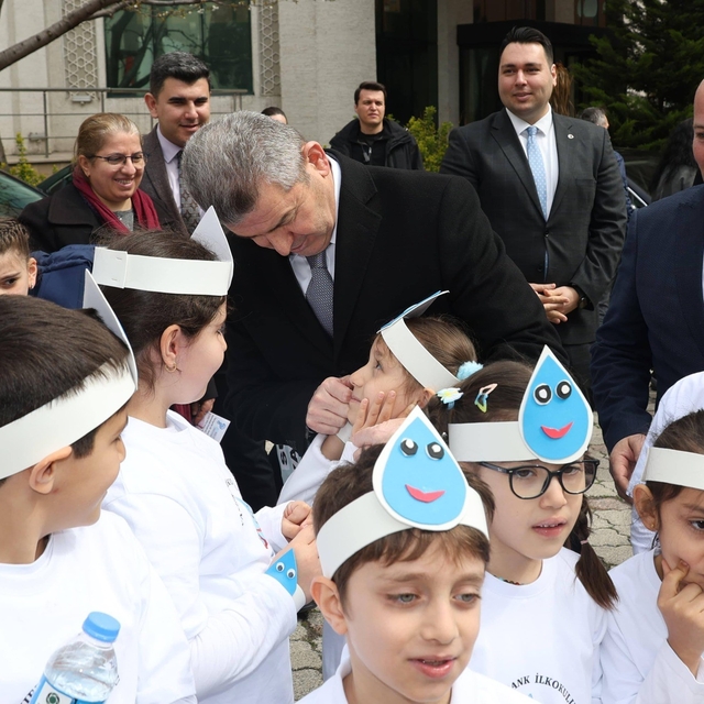 Çocuklara su tasarrufu bilinci kazandırılyor
Artvin'de 'Dünya Su Günü' etki...