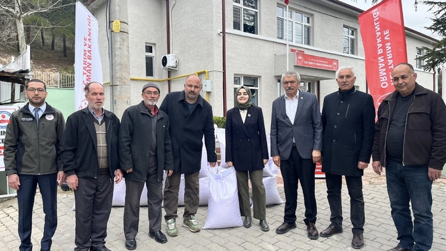 Bilecik'te 5 bin 150 kilogram nohut tohumu dağıtıldı