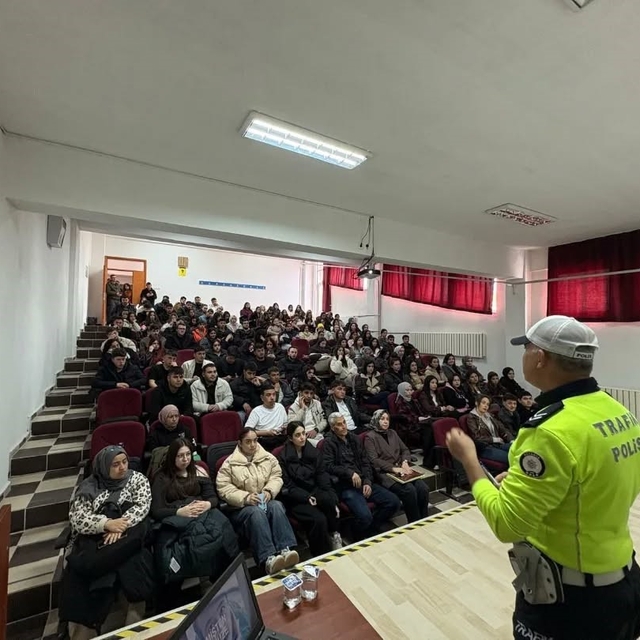 Hisarcık MYO'da "Genel Trafik Kuralları" konulu eğitim