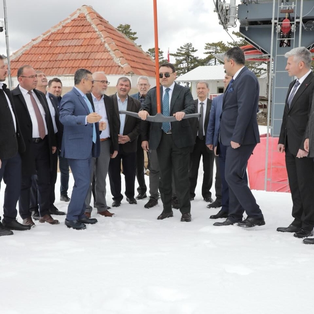 Gediz Murat Dağı Kayak Merkezi'nde inceleme