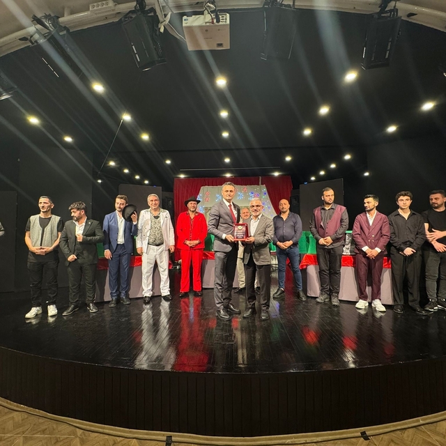 Erzurum Büyükşehir Belediyesi Şehir Tiyatroları, Trabzon Erol Günaydın Tiya...