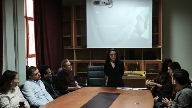 Denetimli Serbestlik personeline "Psikolojik İlk Yardım" eğitimi
Kriz ve travma anında doğru yaklaşım yöntemleri anlatıldı