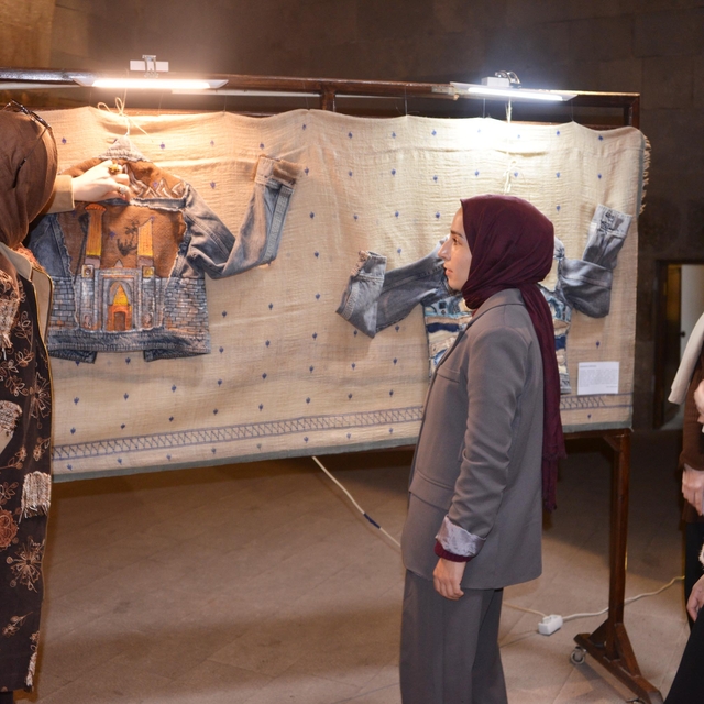 Gelenekten geleceğe; ehram ve kot ceket Erzurum'un kültürel değerleriyle ta...