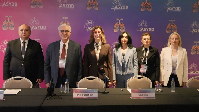 Antalya'da akciğer sağlığı kongresi başladı: "Solunum hastalıkları başlıca mortalite nedeni"
"10 kişiden birinde KOAH görülüyor"
"Küresel ısınma hava kalitesini bozuyor"