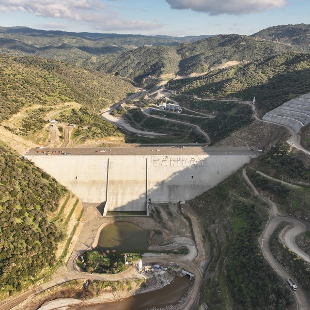 Kuşadası ve Söke için acele kamulaştırma kararı
Başkan Çerçioğlu: "Aydınımı...
