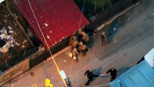 Adana'da 'torbacı' operasyonu: 15 gözaltı