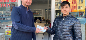 Esnafın yolda bulduğu para sahibine ulaştırıldı