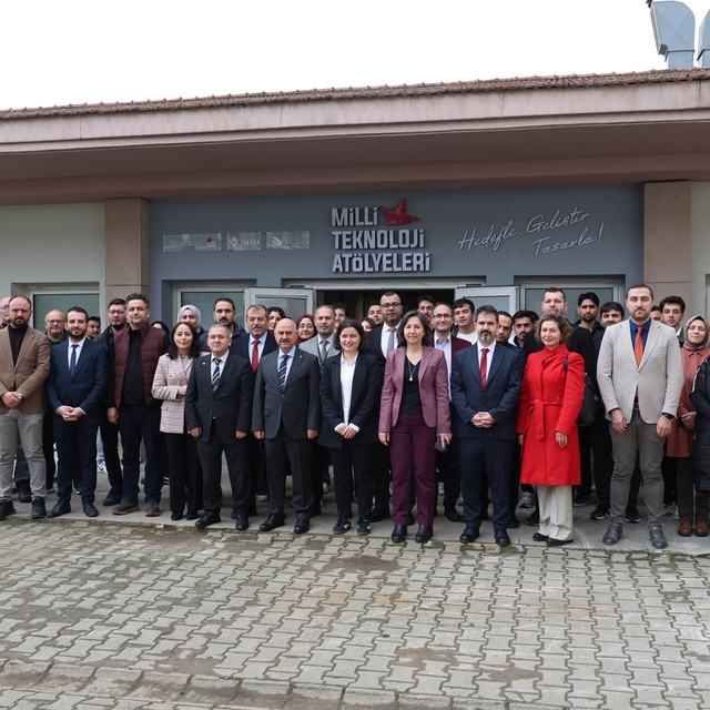 Milli teknoloji atölyesi Düzce Üniversitesi öğrencilerinin hizmetinde