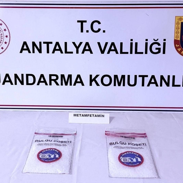 Döşemealtı'nda uyuşturucu operasyonu