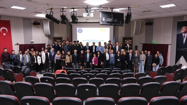 Gençlerde su bilincine katkı
Geleceğin su yönetimi üniversite öğrencileri ile konuşuldu