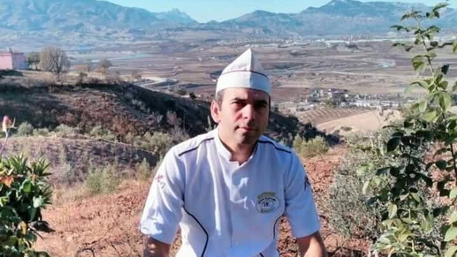 Halı sahada oynarken göğsüne top isabet edince kalbi durdu, hastanede kurtarılamadı