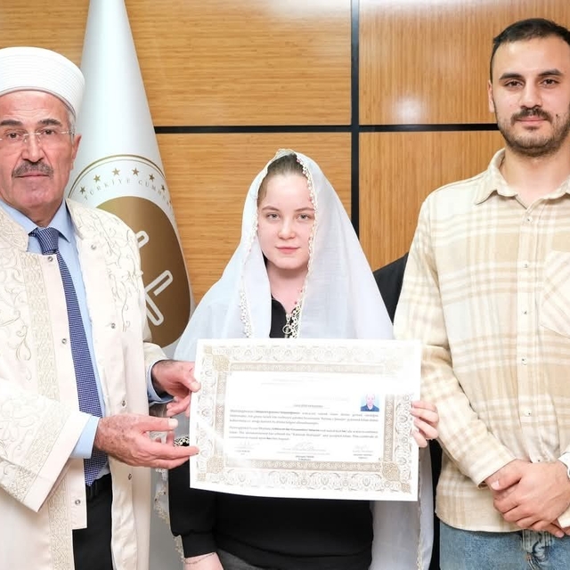 Rus gelin Kırşehir'de müslüman oldu