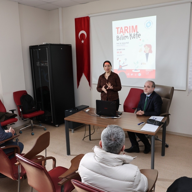 Tarım Bilim Kafe'de lahana hastalıkları masaya yatırıldı