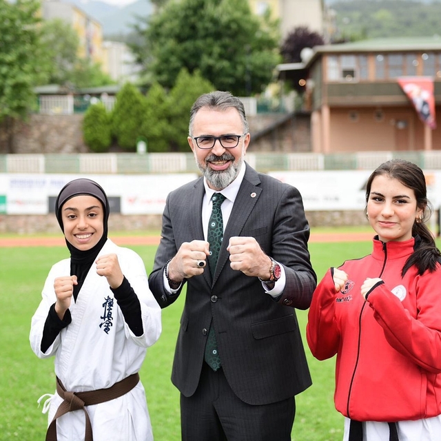 Sporun kalbi Kestel'de atıyor
Kestel Belediyesi'nden farklı noktalarda, far...