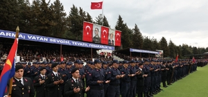 Çanakkale’de eğitimleri tamamlanan acemi erler yemin etti