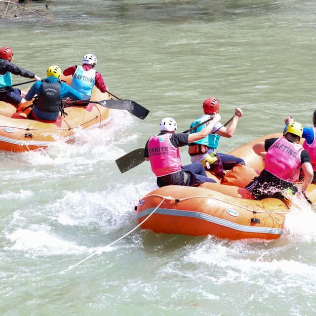 Türkiye'nin en uzun parkurunda kürekler milli takım için çekiliyor