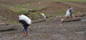 Muş'ta besicilerin kış mesaisi sürüyor