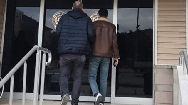 Kırıkkale'de bilişim yoluyla hırsızlıktan aranan hükümlü polis operasyonuyla yakalandı