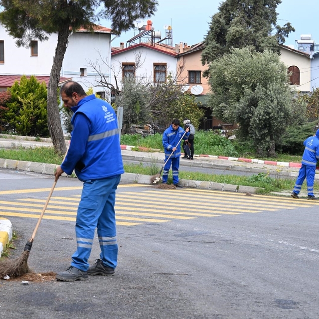 Aydın Büyükşehir Belediyesi'nin kent genelindeki çalışmaları sürüyor