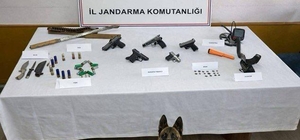 Nevşehir'de tarihi eser niteliğinde 13 sikke ile 3 yüzük ele geçirildi