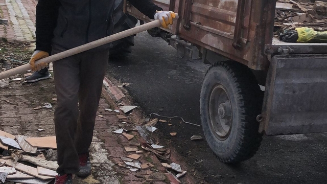 Eskil'de belediyenin yoğun temizlik çalışmaları sürüyor
