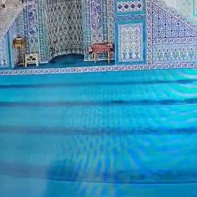 Cezaevinden izinli çıktı, girdiği 3 camideki ses sistemlerini sopayla kırıp...