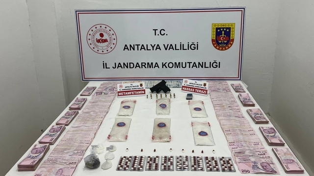 Kepez'de 1 kilo 260 gram uyuşturucu madde ele geçirildi