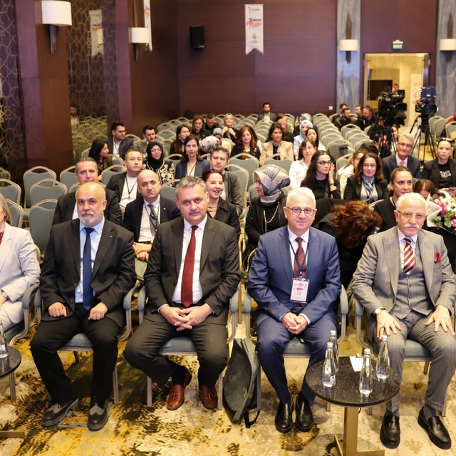 Sağlıklı nesiller için bilim insanları Konya'da buluştu