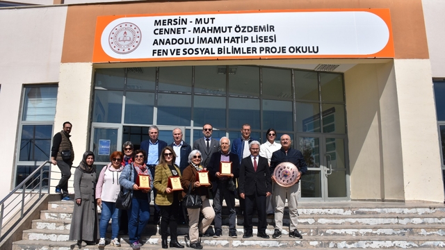 Mersin'de arazilerini bağışlayan ailenin adı okula verildi