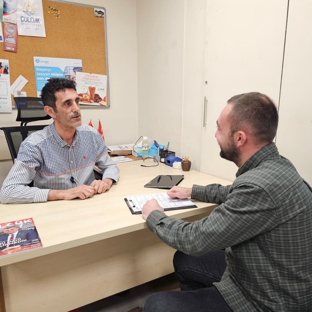 Gölcük'teki istihdam ofisi binlerce kişiye iş kapısı araladı