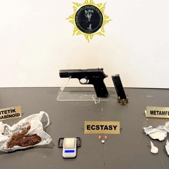 Samsun'da narkotik operasyonu: 10 kişi yakalandı