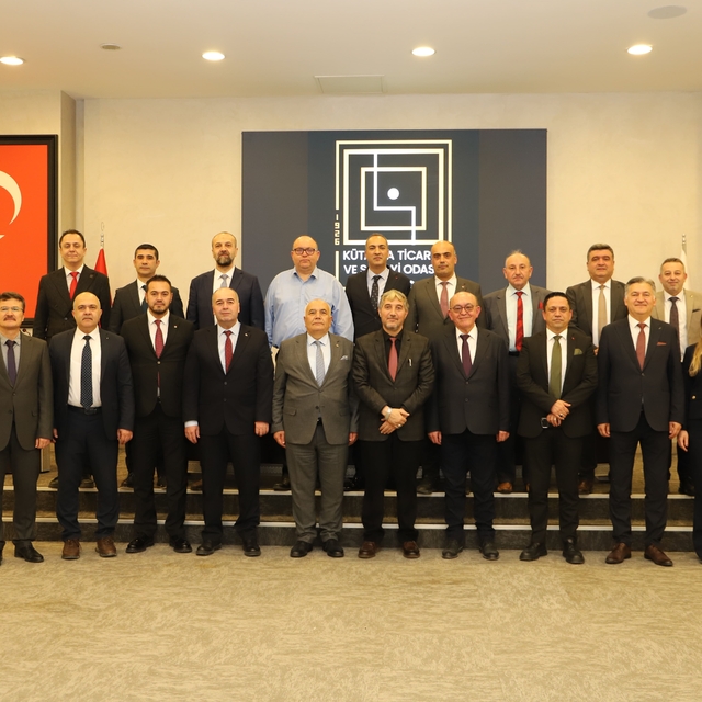 Kütahya'da 'mesleki eğitim' KUTSO'nun ev sahipliğinde değerlendirildi