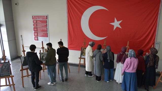 Trabzon Üniversitesi öğrencilerince fotoğraf sergisi düzenlendi