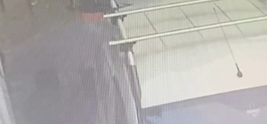 Bursa'da araçlardan eşya çalan hırsız yakalandı; o anlar kamerada