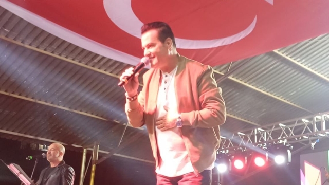 Düziçi'nde 106. yıl coşkusu Hakan Peker konseriyle başladı