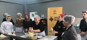 Gastronomi Akademisinde Dursunbey kabaklı ekmeği tanıtıldı