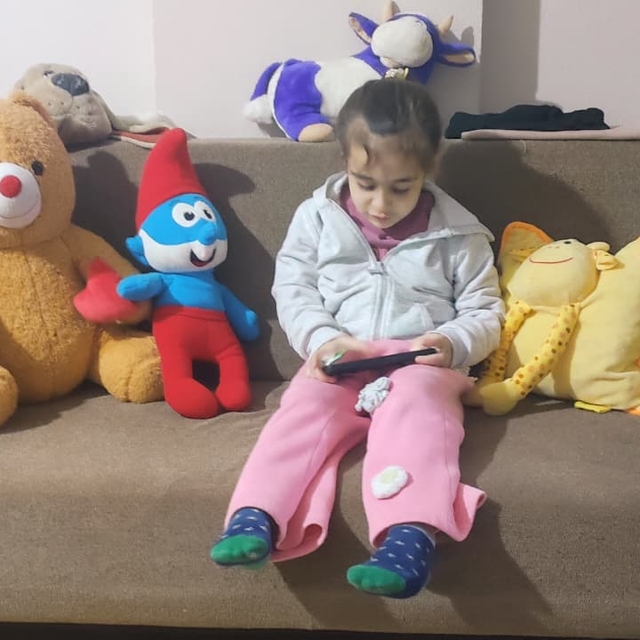 5 yaşındaki Polen, 2 yıldır burnunda tırnak makası zinciriyle yaşamış