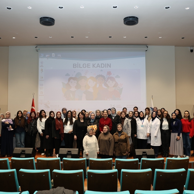 Düzce Üniversitesi'nde "Bilge Kadın" temalı konferans