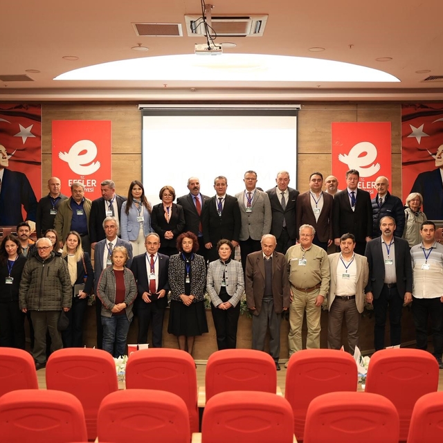 Efeler'de Büyük Menderes'in geleceği masaya yatırıldı