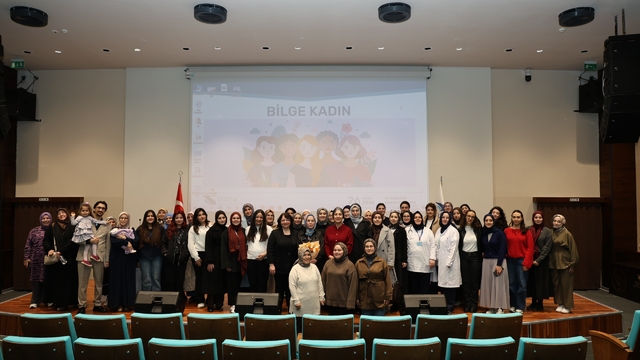 Düzce Üniversitesi'nde "Bilge Kadın" temalı konferans