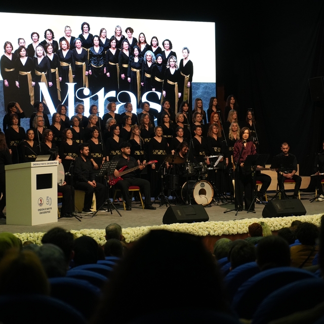 OMÜKAM Kadınlar Korosu'ndan "Miras" konseri