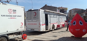 Pazaryeri'nde kan bağışı kampanyası düzenlendi