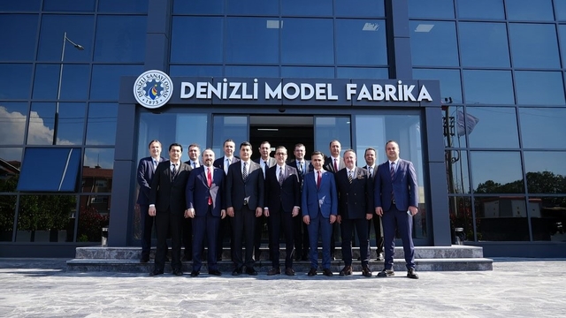 Denizli Model Fabrika etrafında bölgesel sanayi iş birliği genişliyor
Aydın ve Denizli Sanayisi Ortak İş Birliği Zemininde Buluşuyor