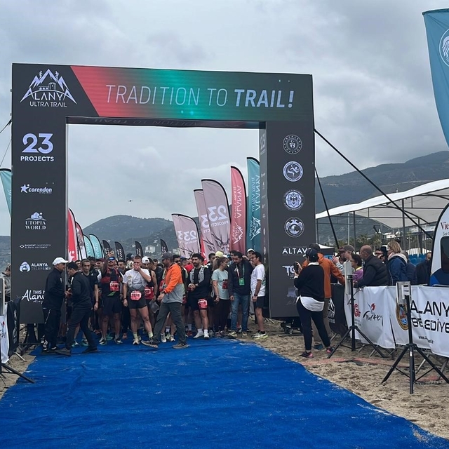 23 ülkeden 820 sporcu Alanya Ultra Trail için start aldı