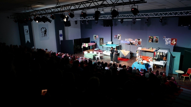 Didim'deki kadınlara yönelik tiyatro oyunu yoğun ilgi gördü