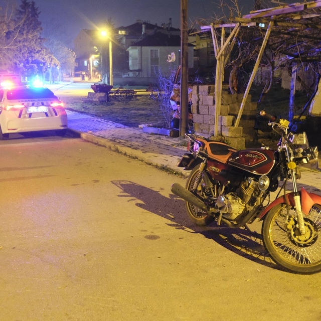 Karaman'da polis ve motosikletli arasında yaşanan kovalamaca film sahneleri...