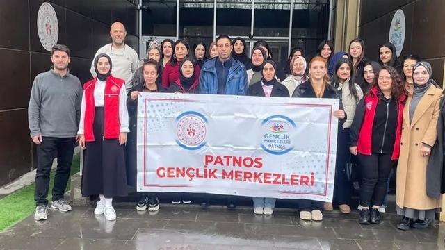 Patnos'ta öğrenciler Hasankeyf kampına gönderildi